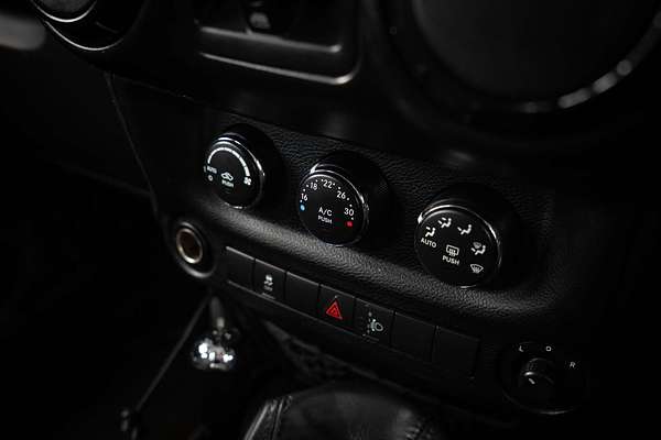 2013 Jeep Wrangler Unlimited Sport JK