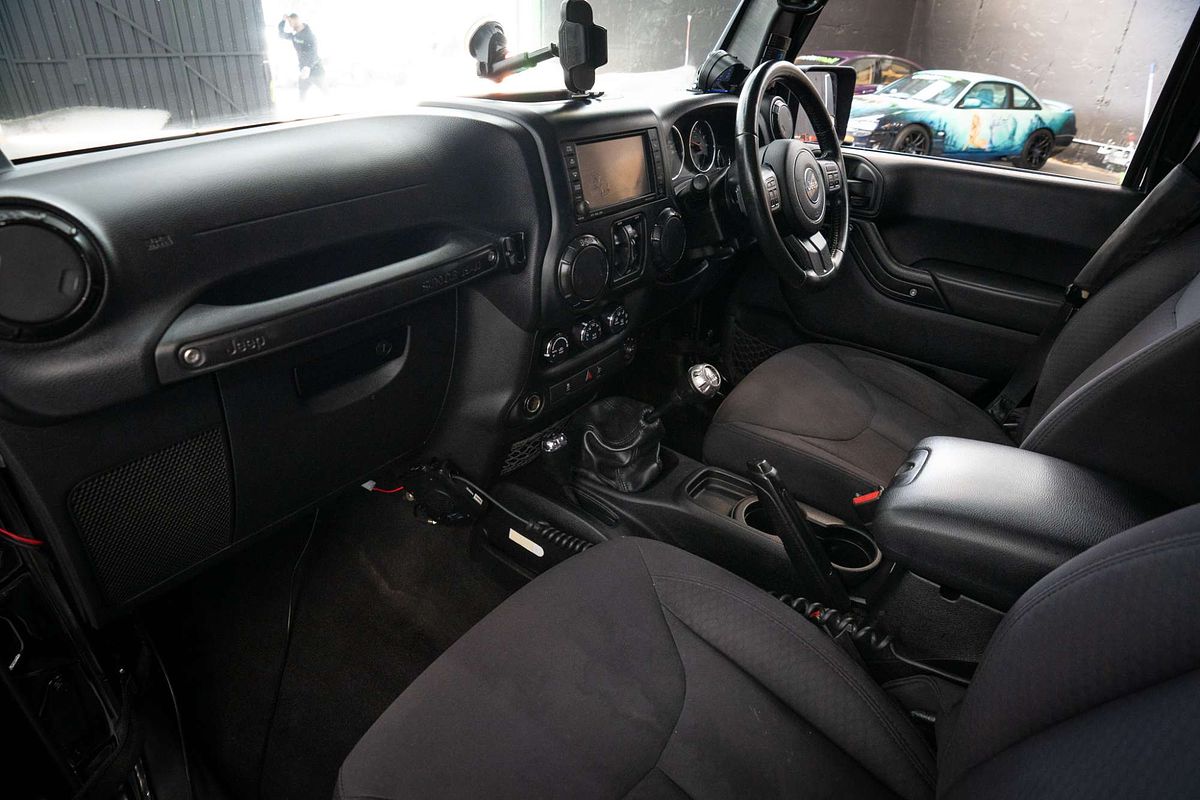 2013 Jeep Wrangler Unlimited Sport JK