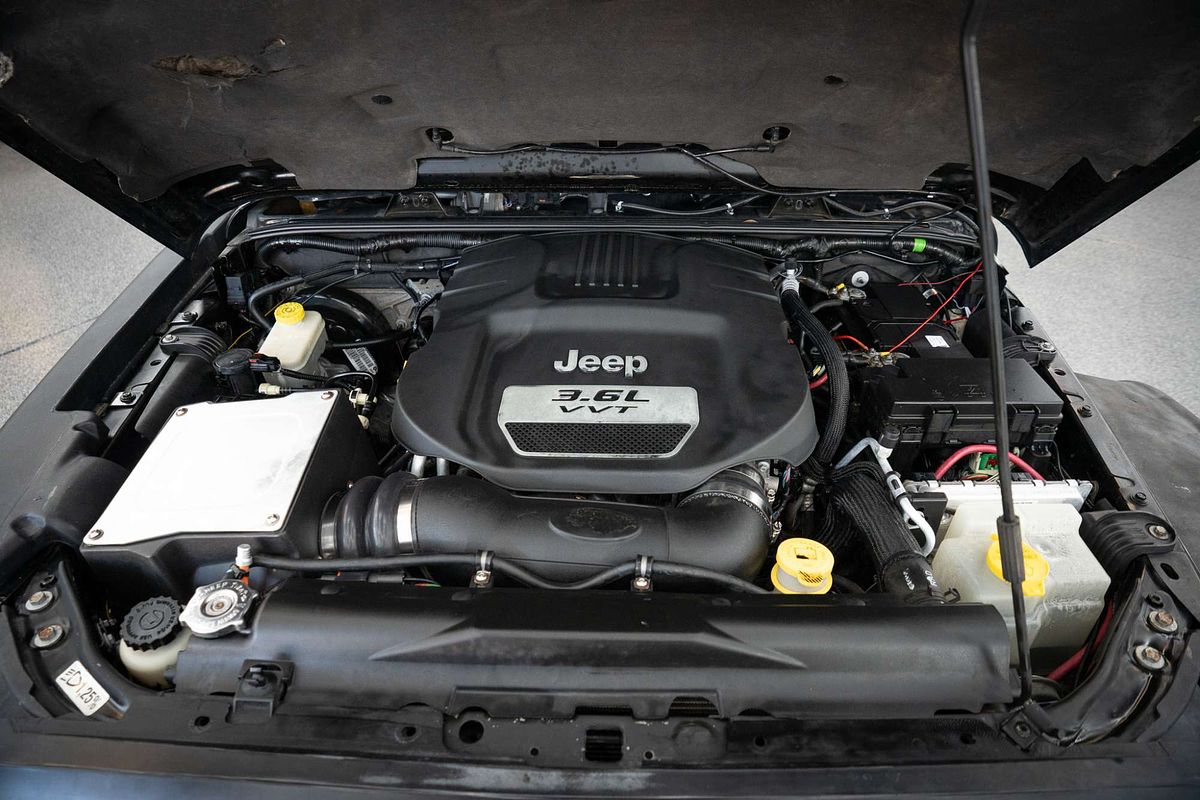 2013 Jeep Wrangler Unlimited Sport JK