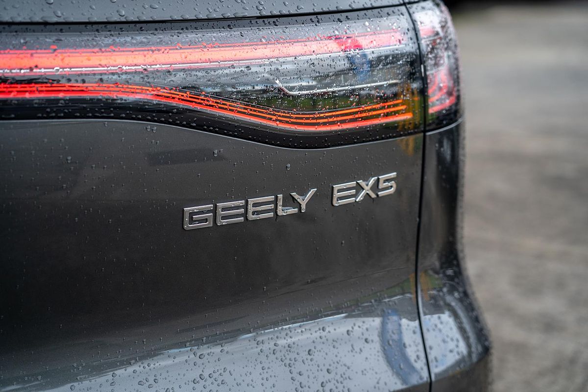 2025 Geely EX5 Inspire E245