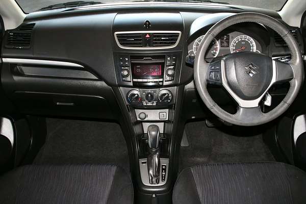 2010 Suzuki Swift GLX RS415