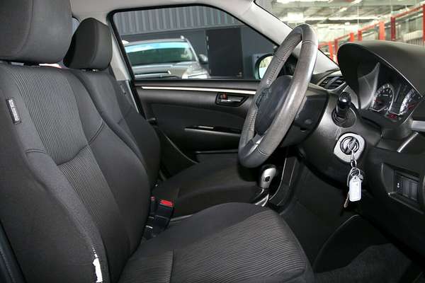 2010 Suzuki Swift GLX RS415