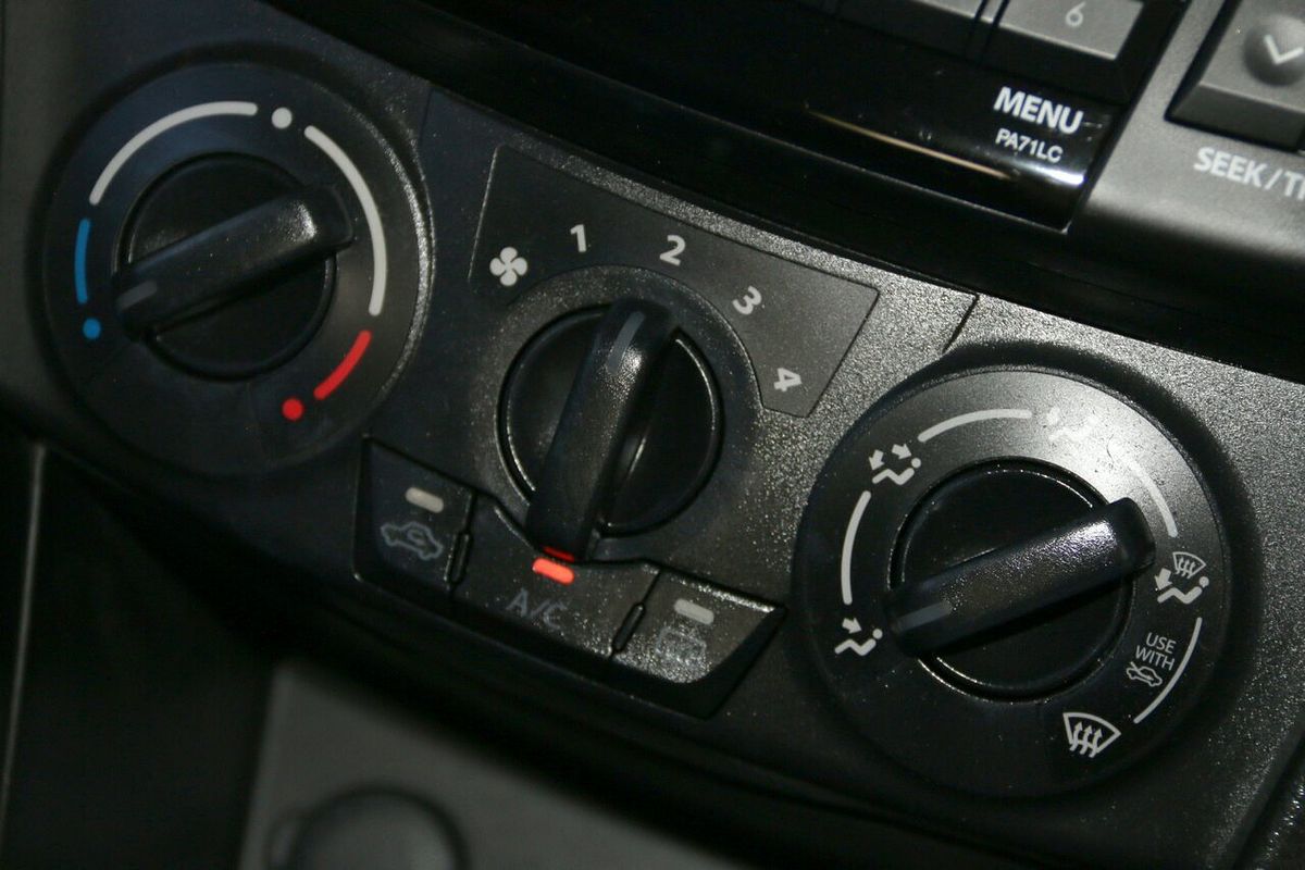 2010 Suzuki Swift GLX RS415