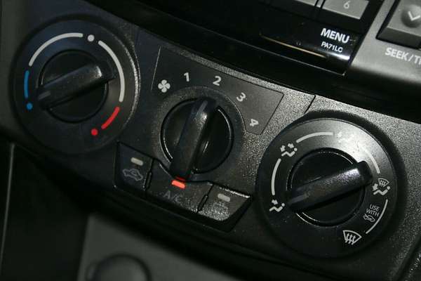 2010 Suzuki Swift GLX RS415