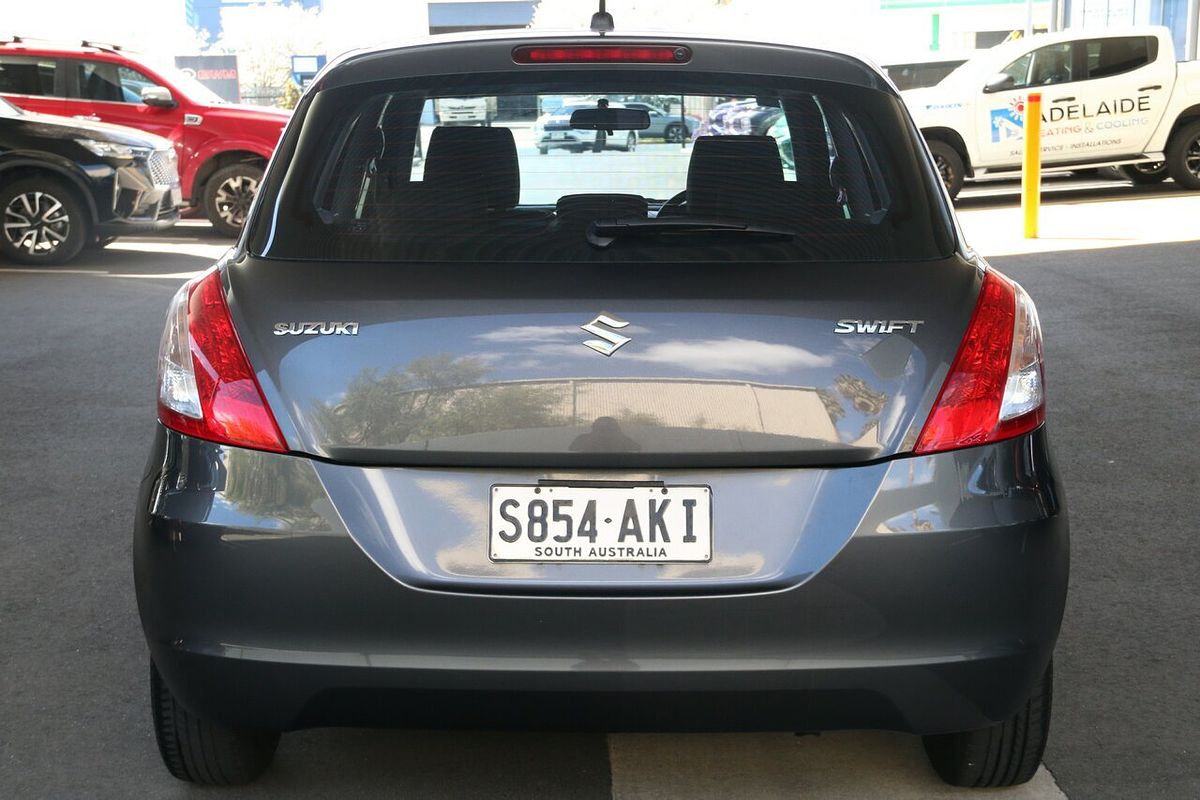 2010 Suzuki Swift GLX RS415