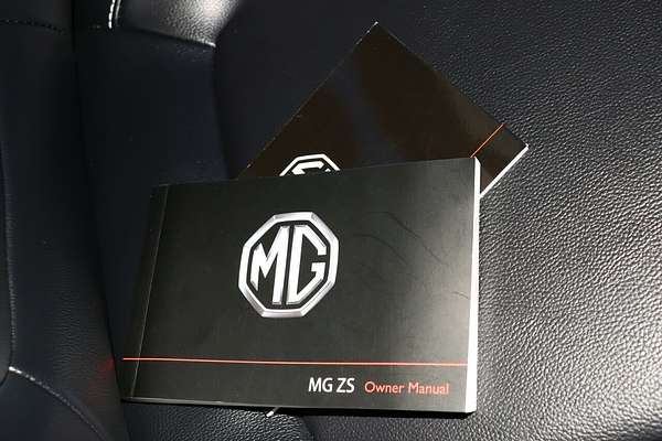 2024 MG ZST Essence