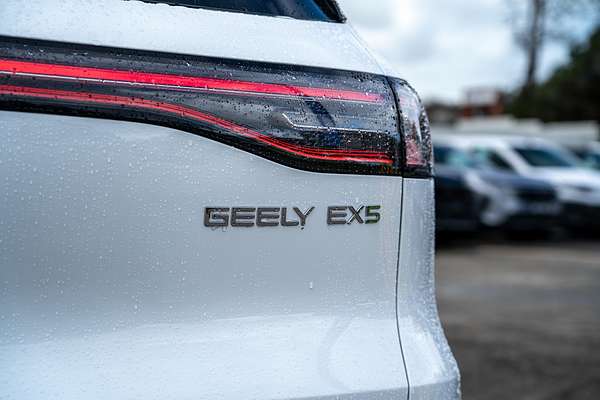 2025 Geely EX5 Inspire E245