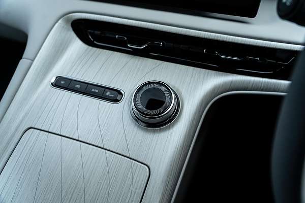 2025 Geely EX5 Inspire E245