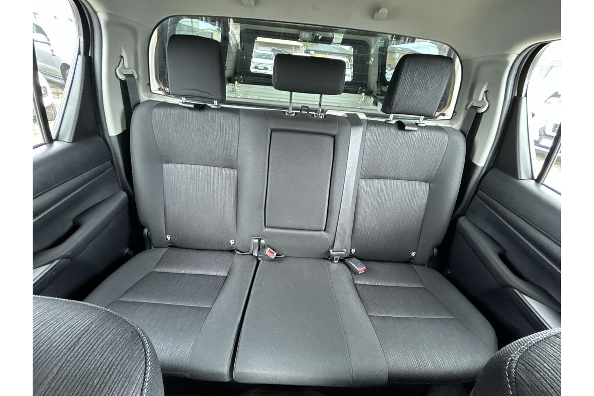 2019 Toyota Hilux SR GUN126R 4X4