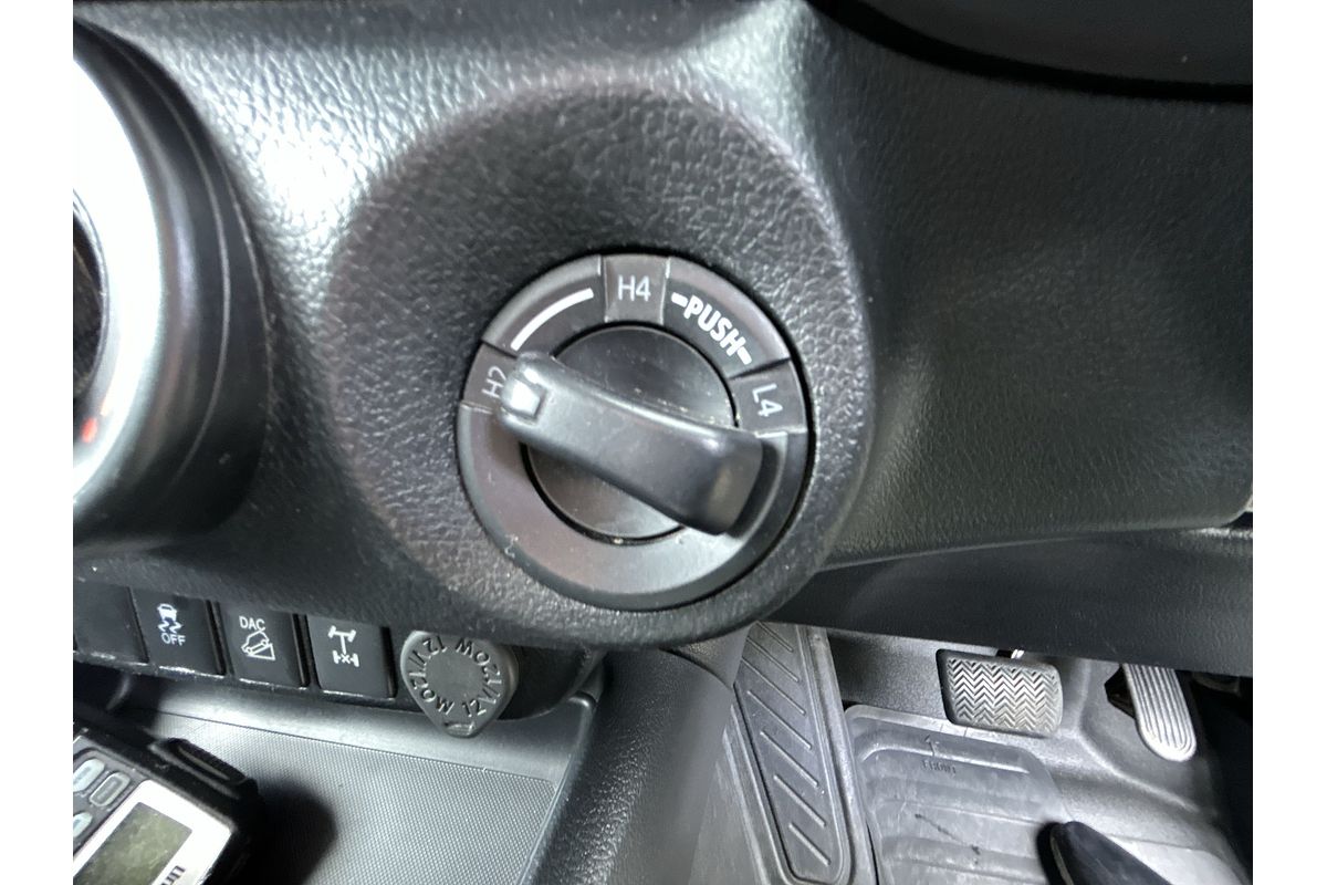 2019 Toyota Hilux SR GUN126R 4X4