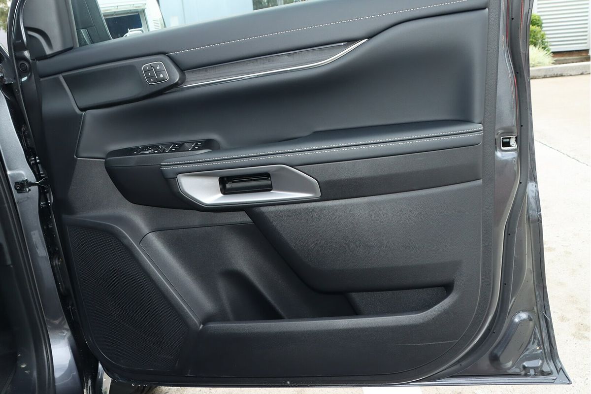 2025 Ford Ranger Platinum 4X4 3.0L