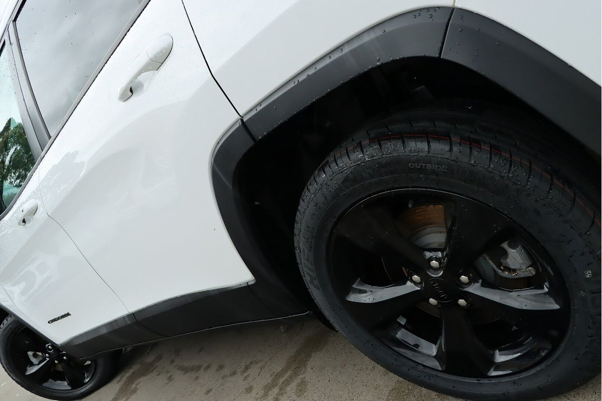 2015 Jeep Cherokee Blackhawk KL