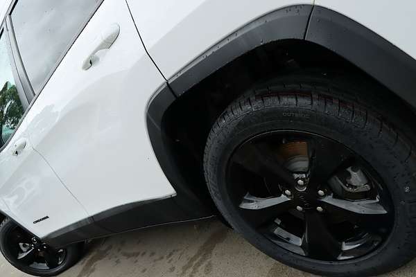 2015 Jeep Cherokee Blackhawk KL