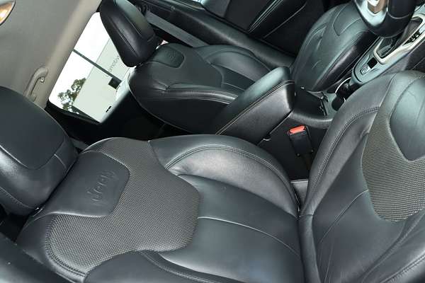 2015 Jeep Cherokee Blackhawk KL