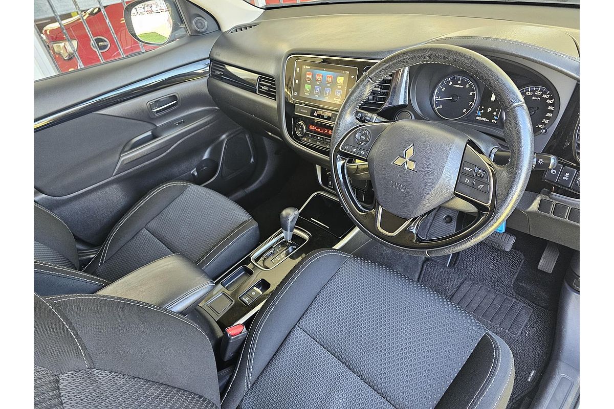 2018 Mitsubishi Outlander ES ZL