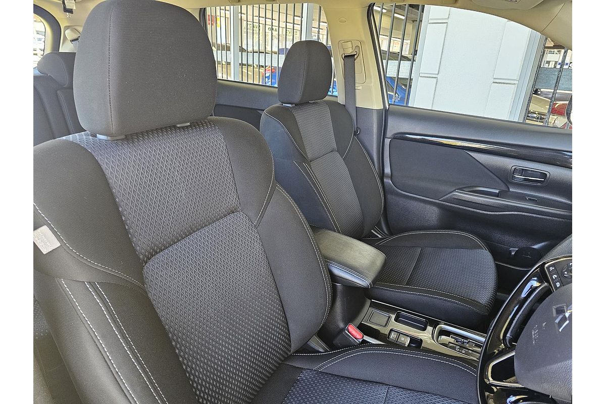 2018 Mitsubishi Outlander ES ZL