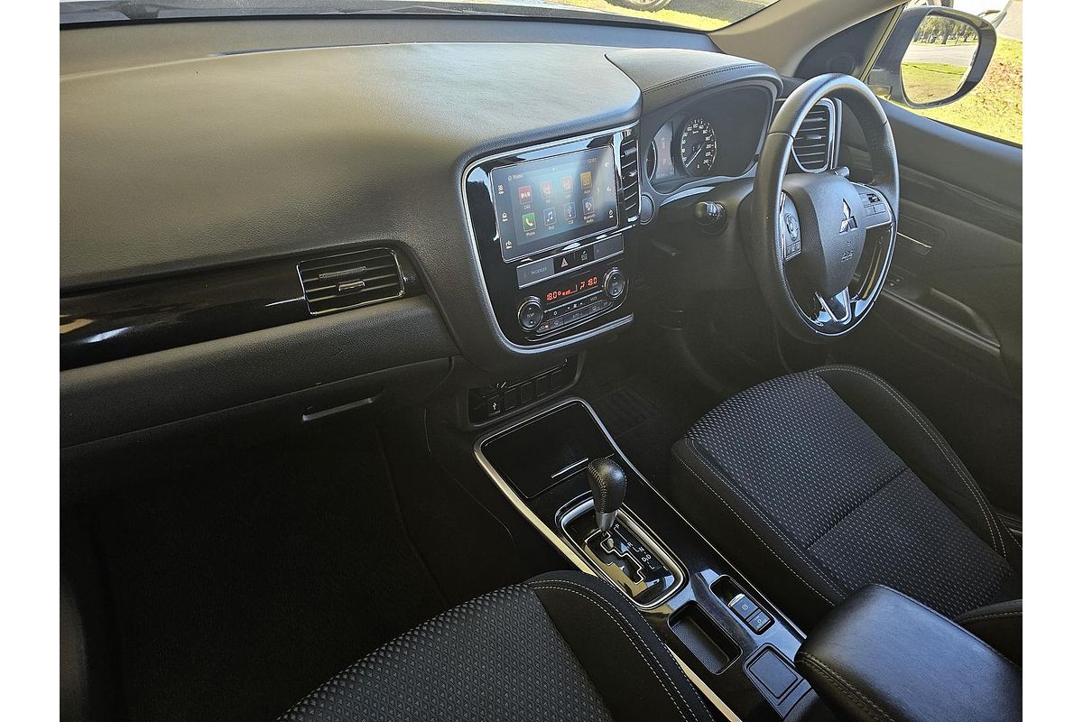 2018 Mitsubishi Outlander ES ZL