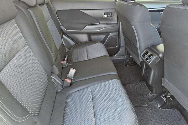 2018 Mitsubishi Outlander ES ZL