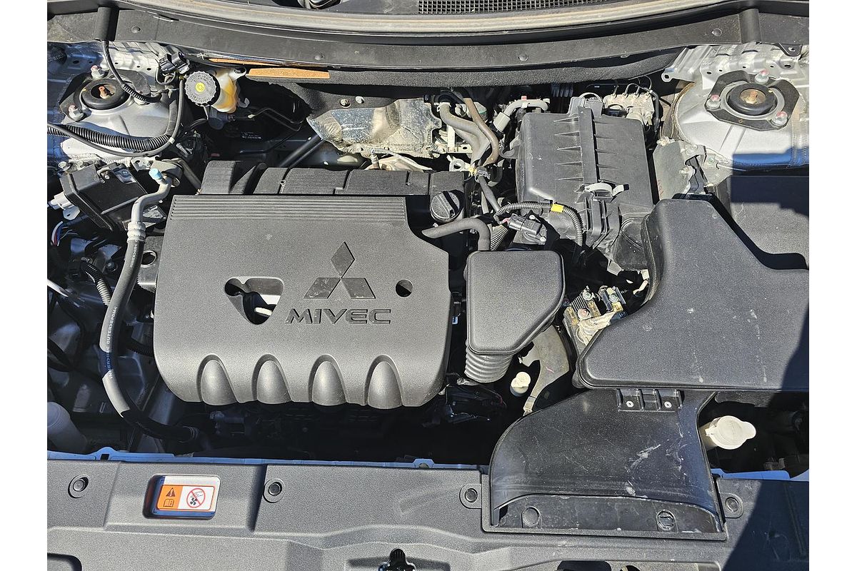 2018 Mitsubishi Outlander ES ZL