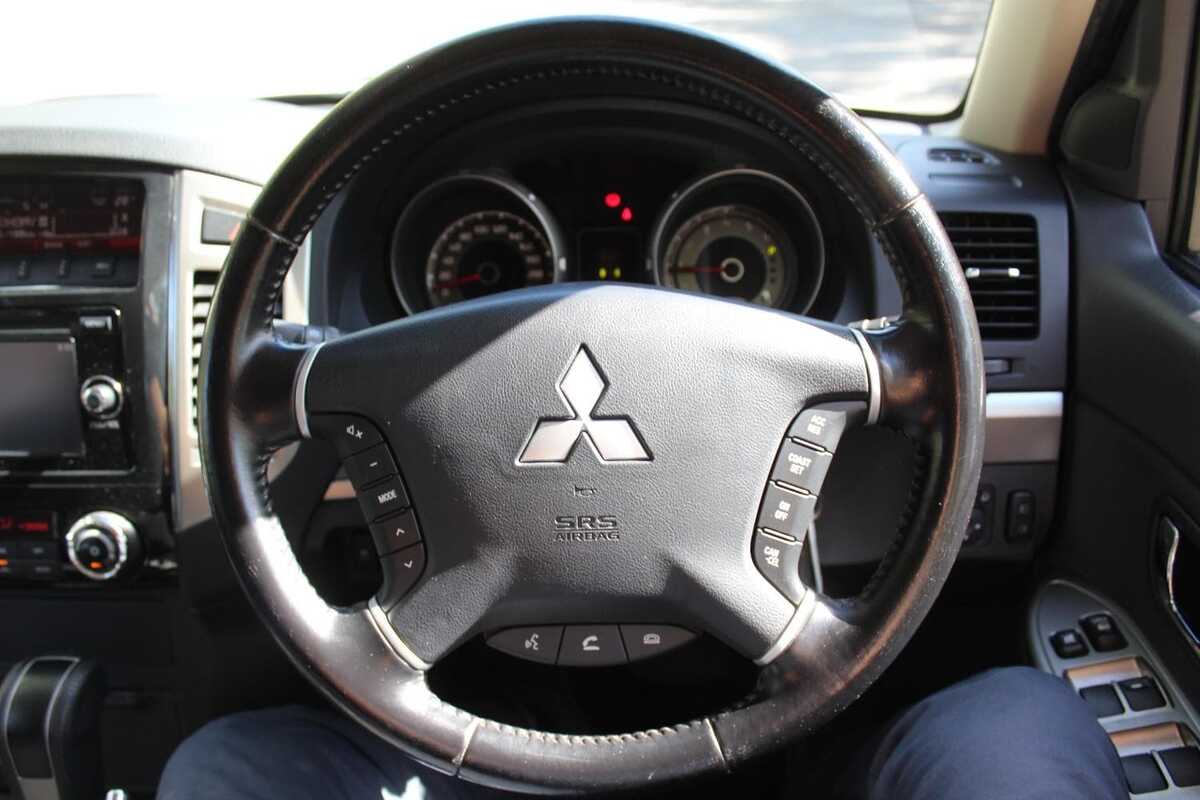 2014 Mitsubishi Pajero GLX NX