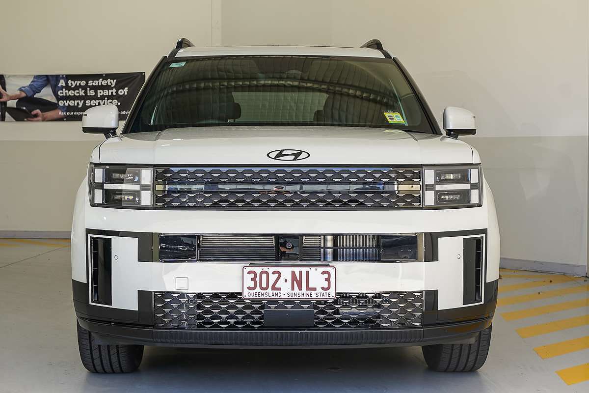 2025 Hyundai Santa Fe Calligraphy MX5.V1