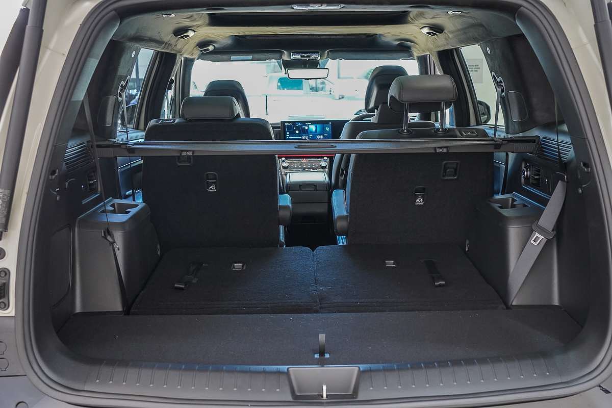 2025 Hyundai Santa Fe Calligraphy MX5.V1