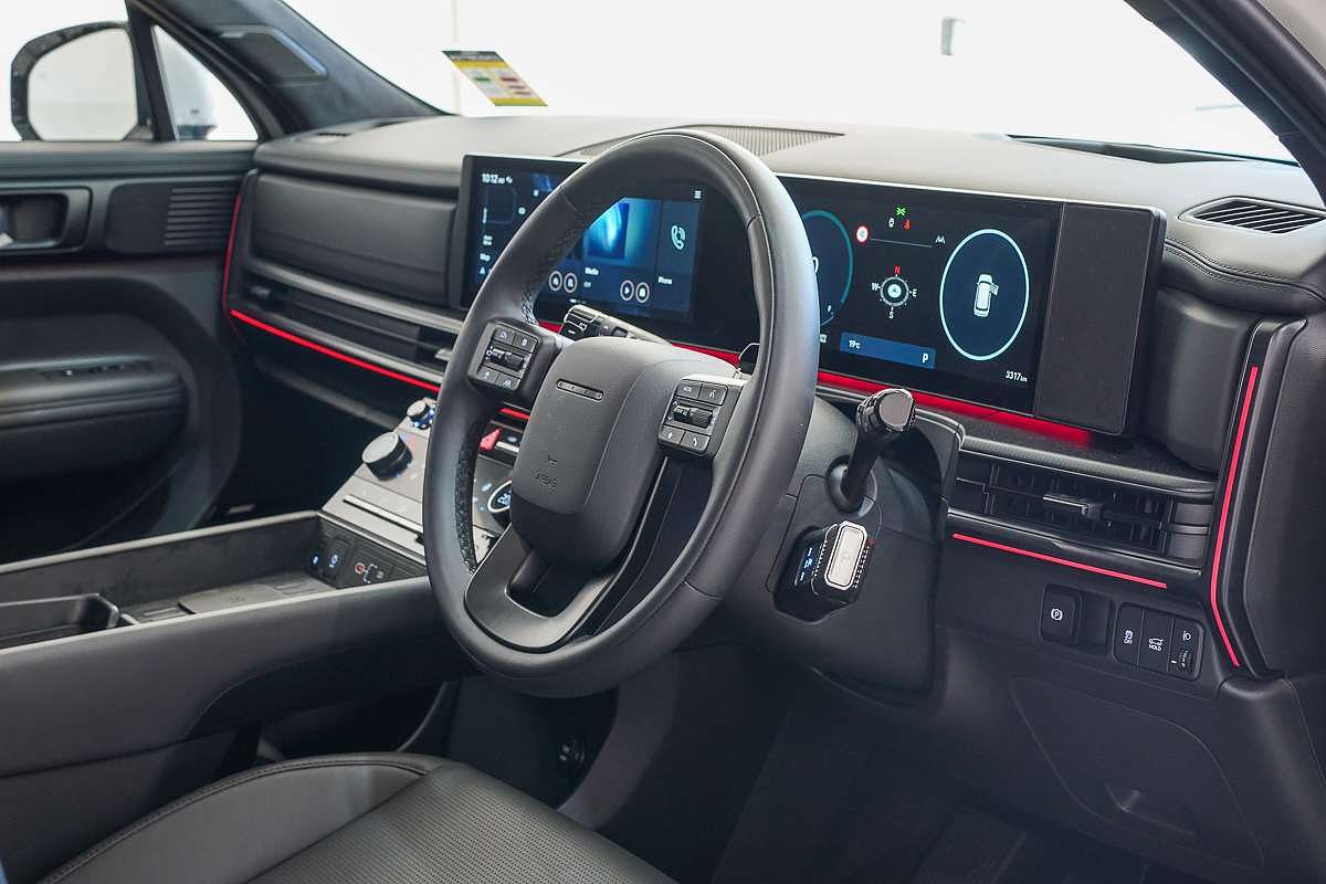 2025 Hyundai Santa Fe Calligraphy MX5.V1