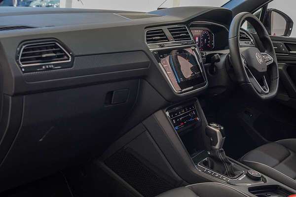 2024 Volkswagen Tiguan 162TSI R-Line 5N