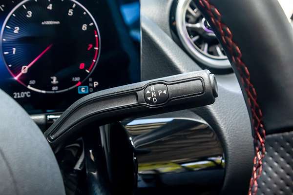 2025 Mercedes-Benz GLA-Class GLA200 H247