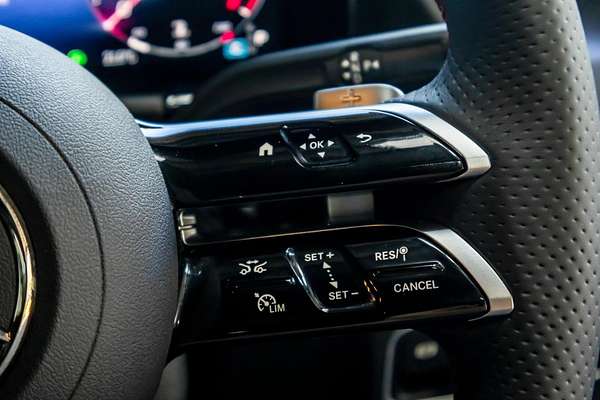 2025 Mercedes-Benz GLA-Class GLA200 H247