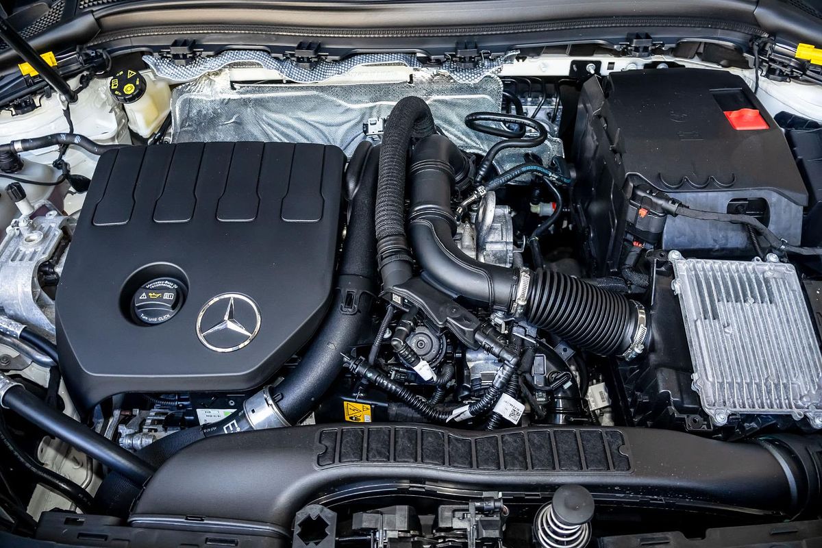 2025 Mercedes-Benz GLA-Class GLA200 H247