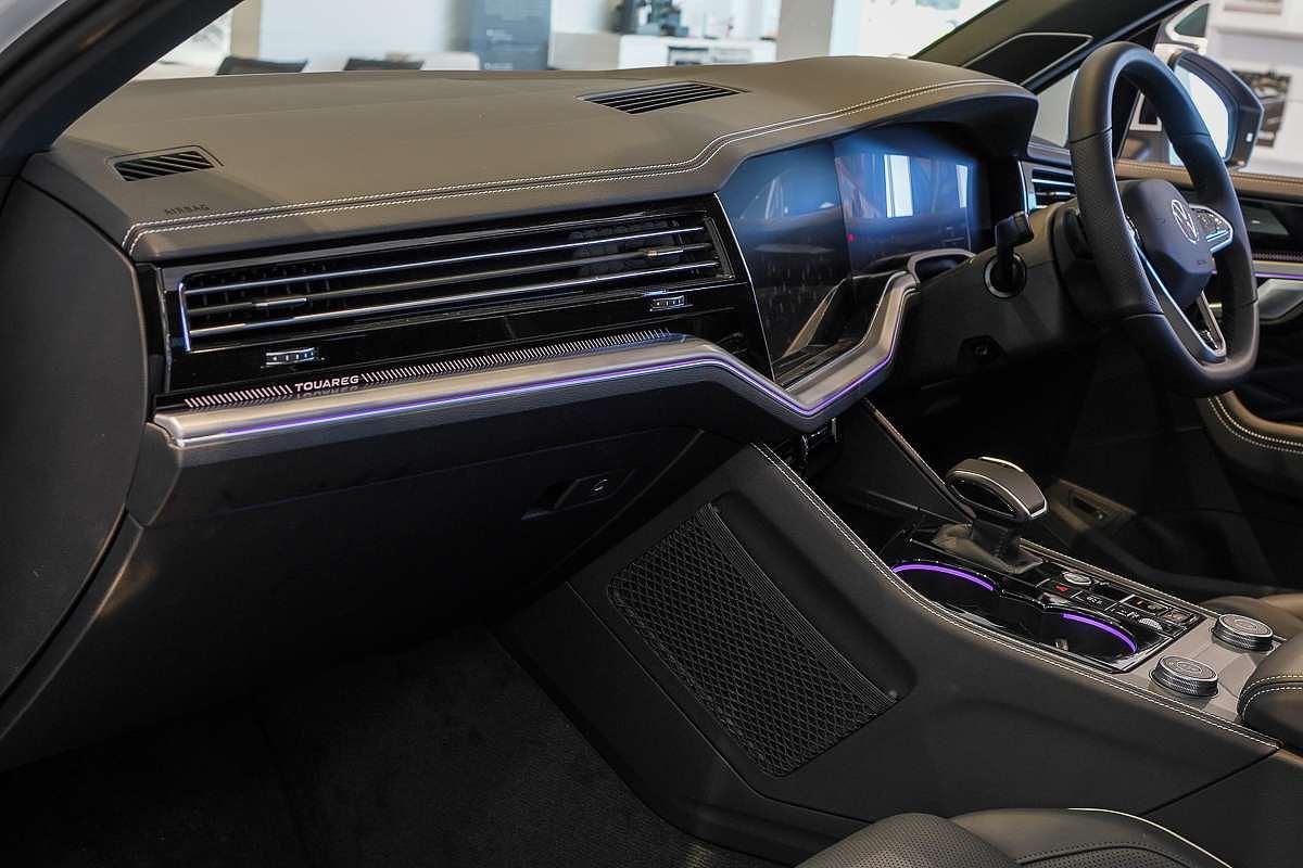 2024 Volkswagen Touareg 210TDI R-Line RC
