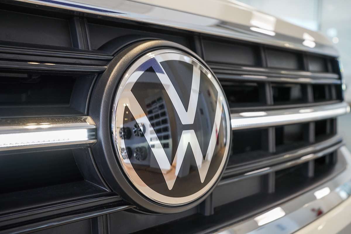 2024 Volkswagen Touareg 210TDI R-Line RC