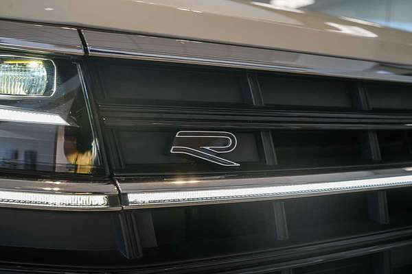 2024 Volkswagen Touareg 210TDI R-Line RC