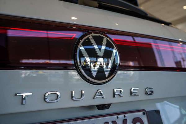 2024 Volkswagen Touareg 210TDI R-Line RC