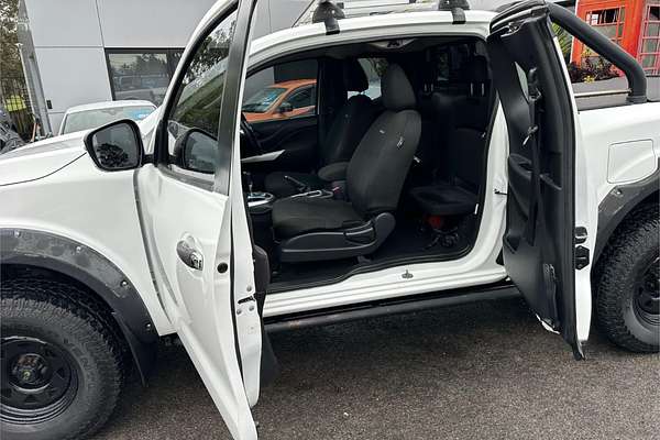 2015 Nissan Navara ST D23 4X4