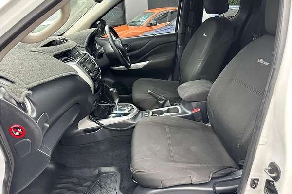 2015 Nissan Navara ST D23 4X4