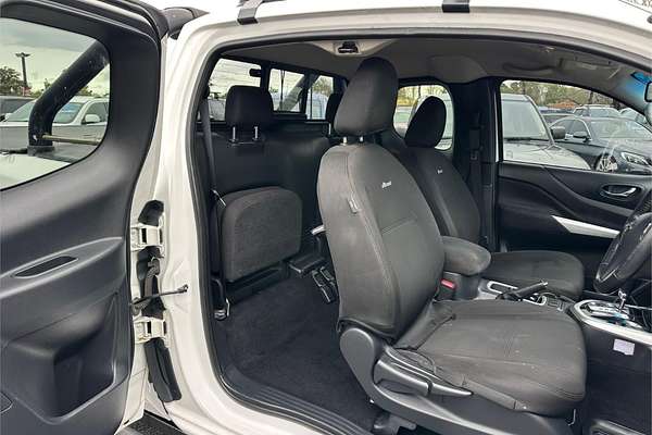 2015 Nissan Navara ST D23 4X4