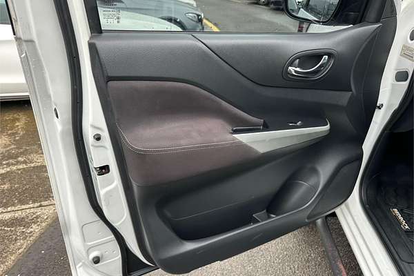 2015 Nissan Navara ST D23 4X4