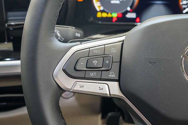 2025 Volkswagen Multivan TDI360 Life T7 SWB
