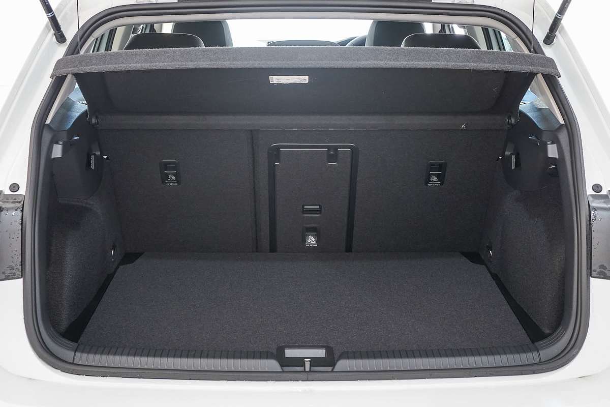 2025 Volkswagen Golf 110TSI Life 8.5