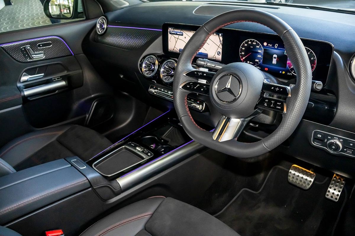 2025 Mercedes-Benz GLA-Class GLA200 H247