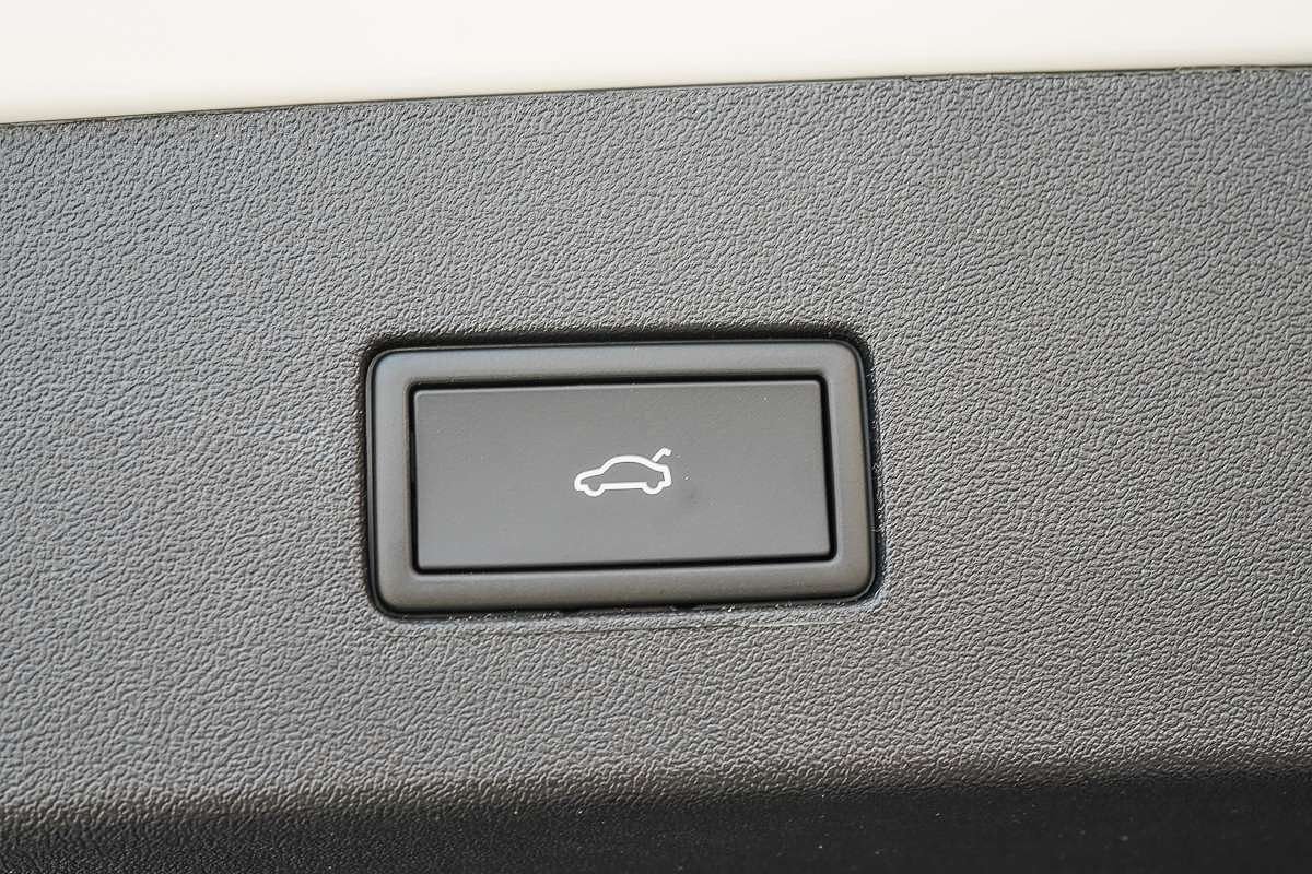 2025 Volkswagen Tayron 110TSI Life R4