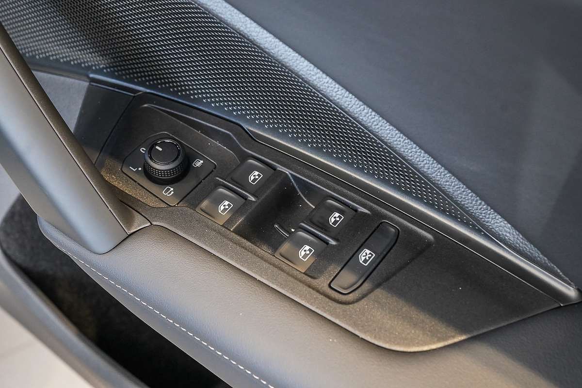 2025 Volkswagen Tayron 110TSI Life R4