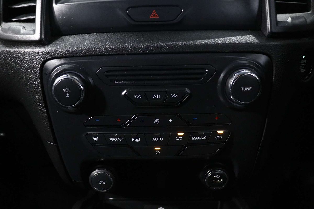 2022 Ford Everest Ambiente UA II 3.2L