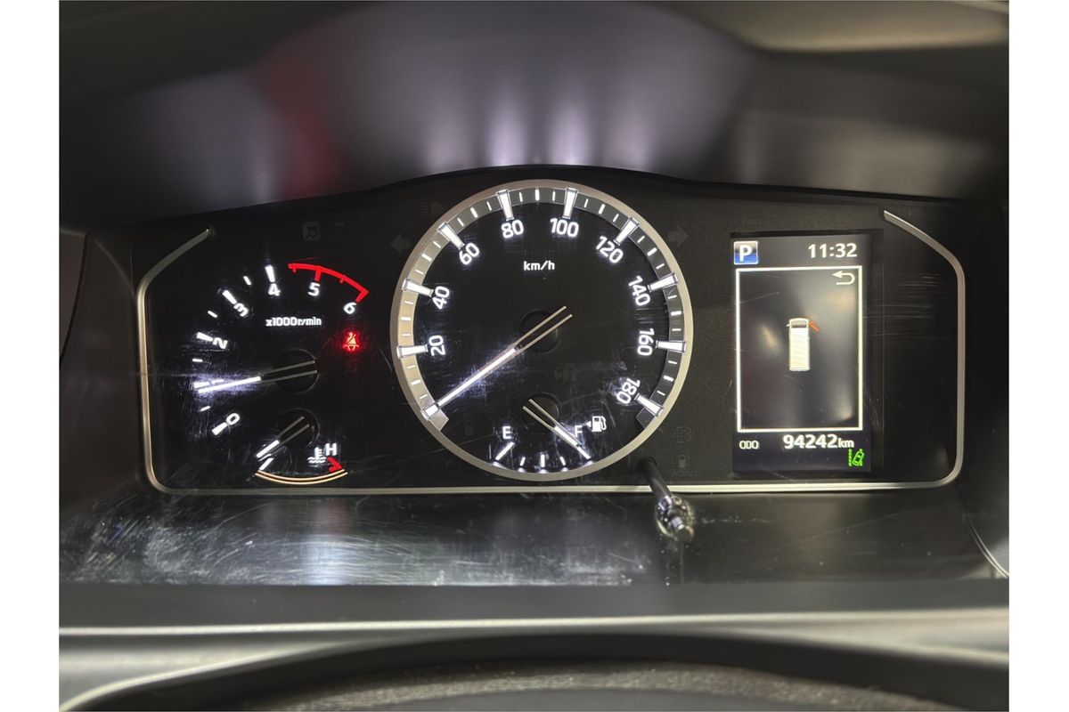 2021 Toyota Hiace DX GL-Package