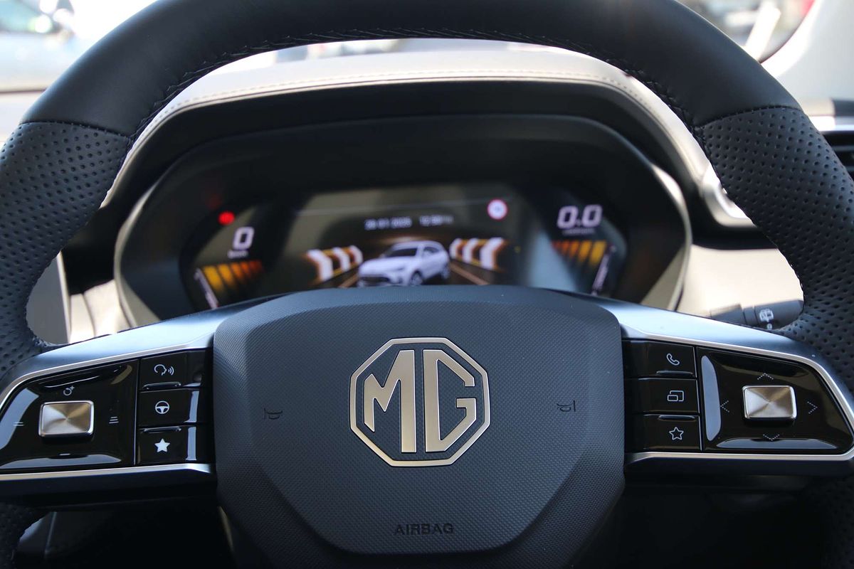 2025 MG ZS Essence Hybrid+ ZS32