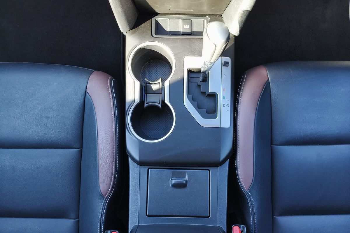 2016 Toyota Camry Atara SX ASV50R