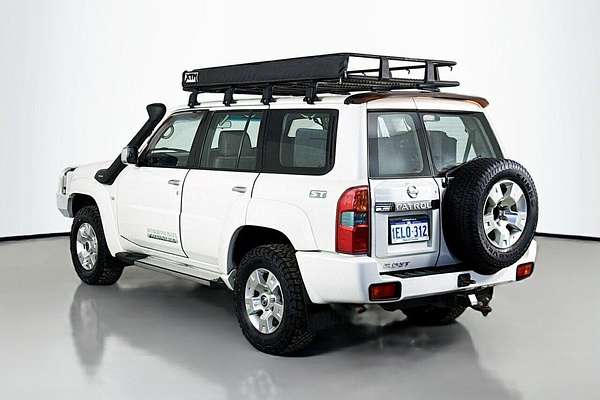2014 Nissan Patrol ST Y61