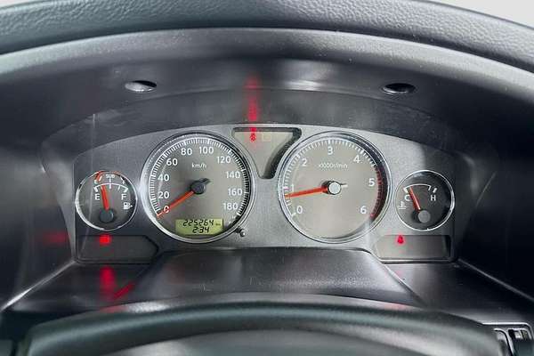 2014 Nissan Patrol ST Y61
